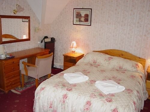 Frognel Hall Торки Екстериор снимка